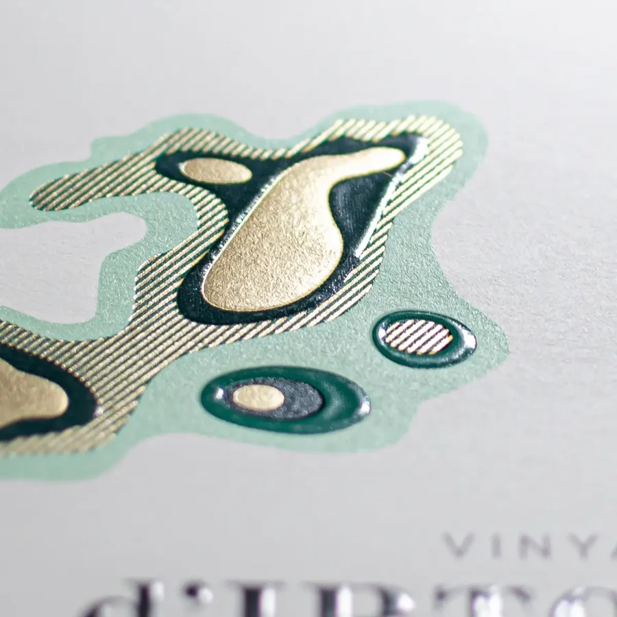 Etiquetas para botellas de vino - Etiqueta adhesiva impresión Offset 3 colores + braille -- Soporte Crystal Salt