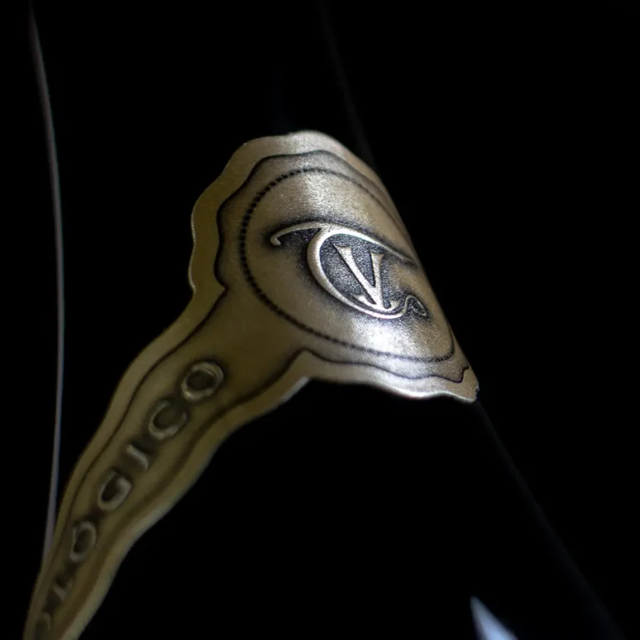 Etiquetas para botellas de vino - Etiqueta adhesiva impresión Offset + stamping 3D -- Soporte Lam Bright Silver